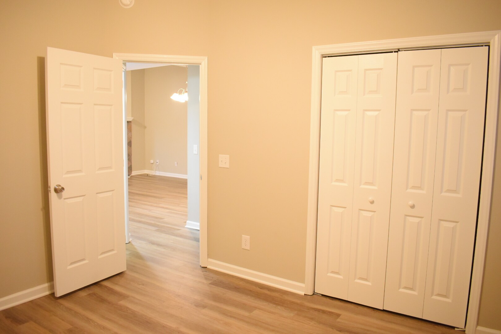 Building Photo - 4210 Wilshire Blvd