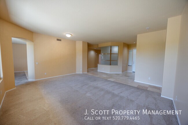 Building Photo - 18462 W Western Star Blvd