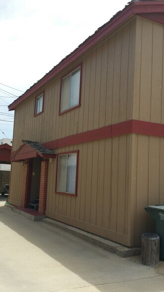 Building Photo - 108 Los Angeles Ave