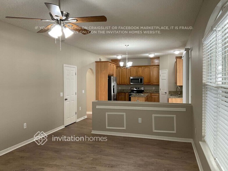 Building Photo - 11383 Aston Hall Dr