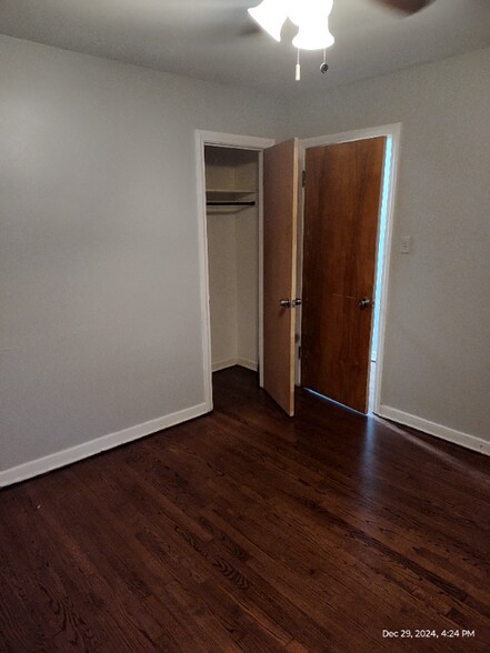 Building Photo - 8242 Kilpatrick Ave