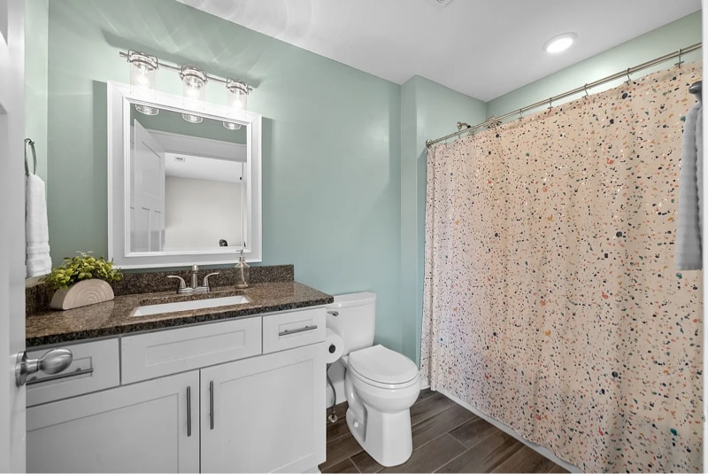 Building Photo - 325 Piedmont Pl