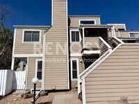 Building Photo - Your new 3 Bed 2 Bath home is waiting for you on Trenton St.