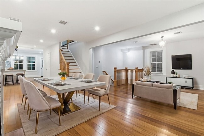 Building Photo - 318 Concord Ave