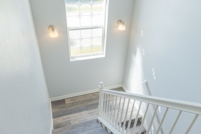 Building Photo - 329 Kiawah River Dr