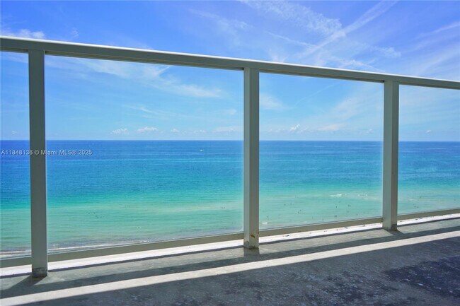Building Photo - 5701 Collins Ave