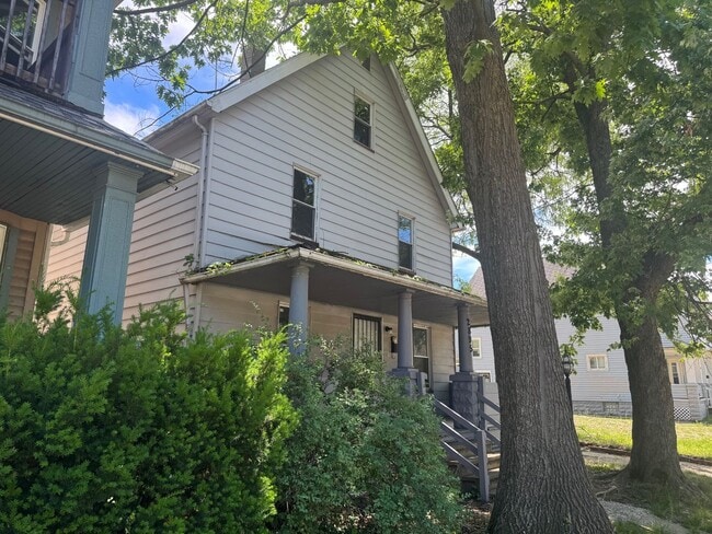 Building Photo - 2895 E 118th St