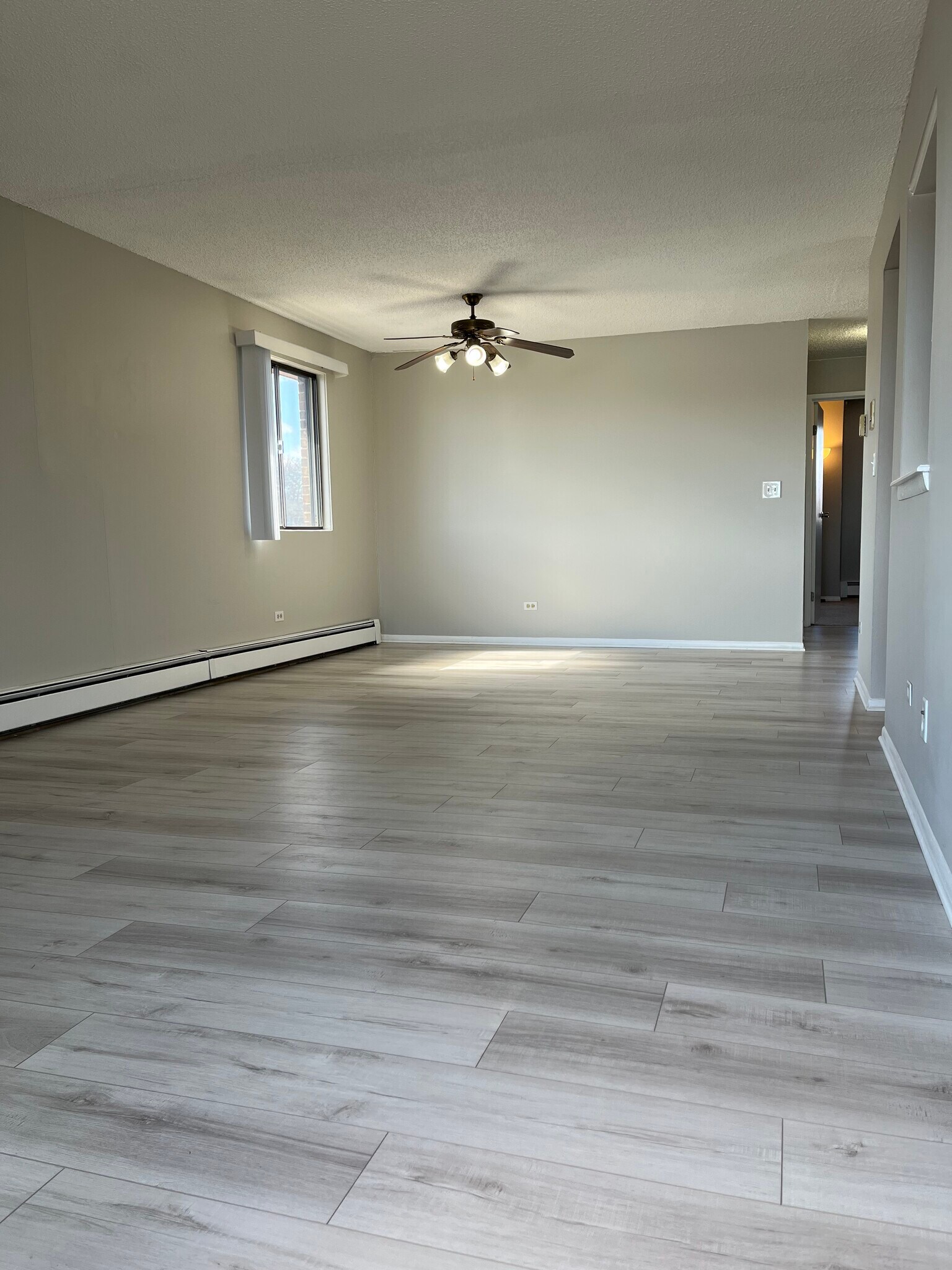 Building Photo - 5 Parkside Ct