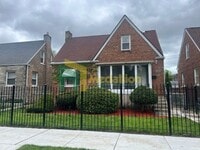 Building Photo - 10123 S Crandon Ave