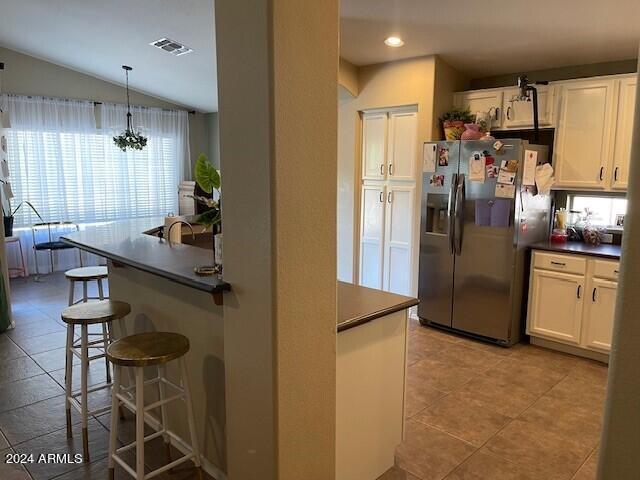 Building Photo - 722 W Canary Way