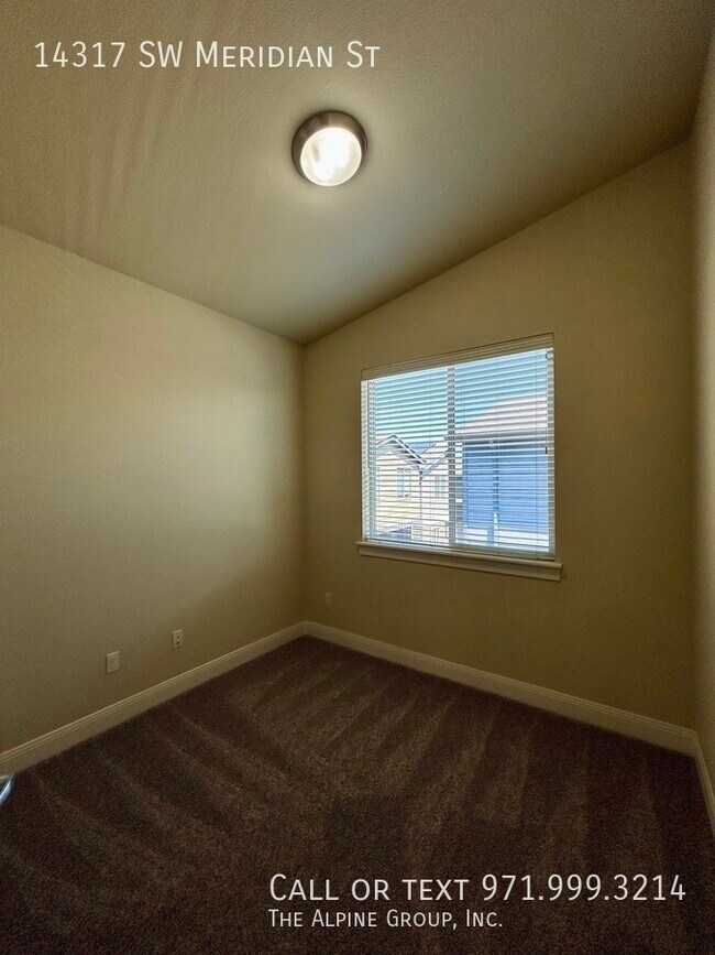 Building Photo - 14317 SW Meridian St