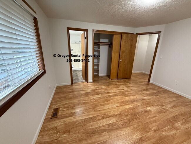 Building Photo - 12802 SE Main St