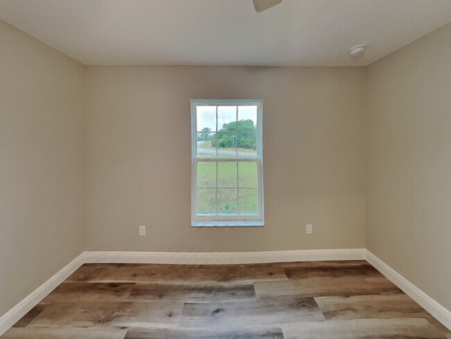 Building Photo - 6691 N Waycross Way