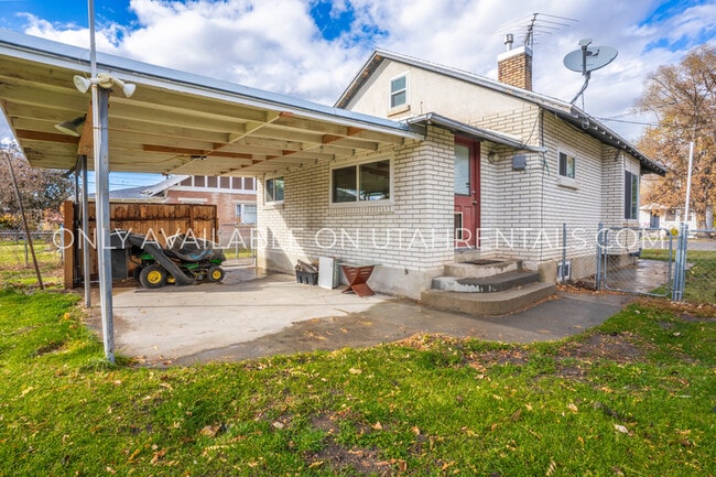 Building Photo - 329 W 300 S
