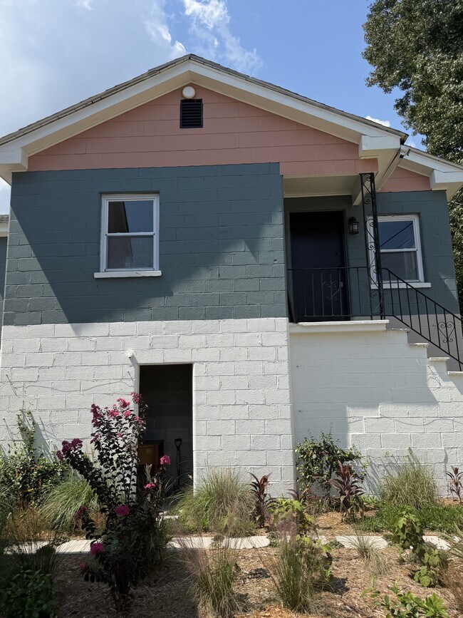 Building Photo - 1315 Seiler Ave