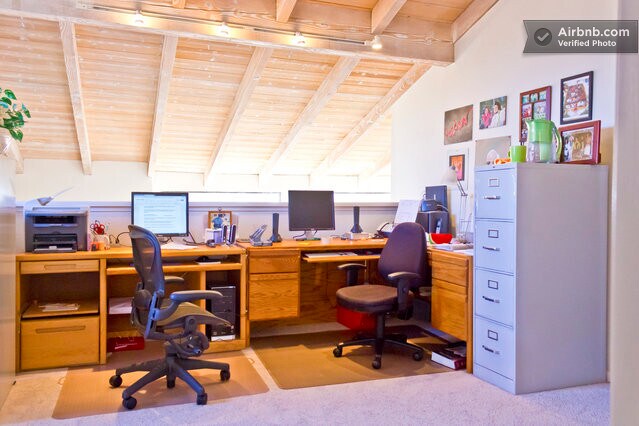 Office in addition to 4 bedrooms - 6625 Caminito Sinnecock