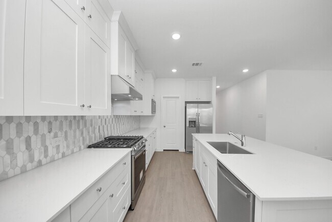 Building Photo - 31502 San Floro Dr