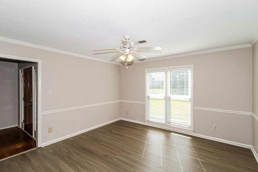 Building Photo - 2804 Davies Plantation Rd