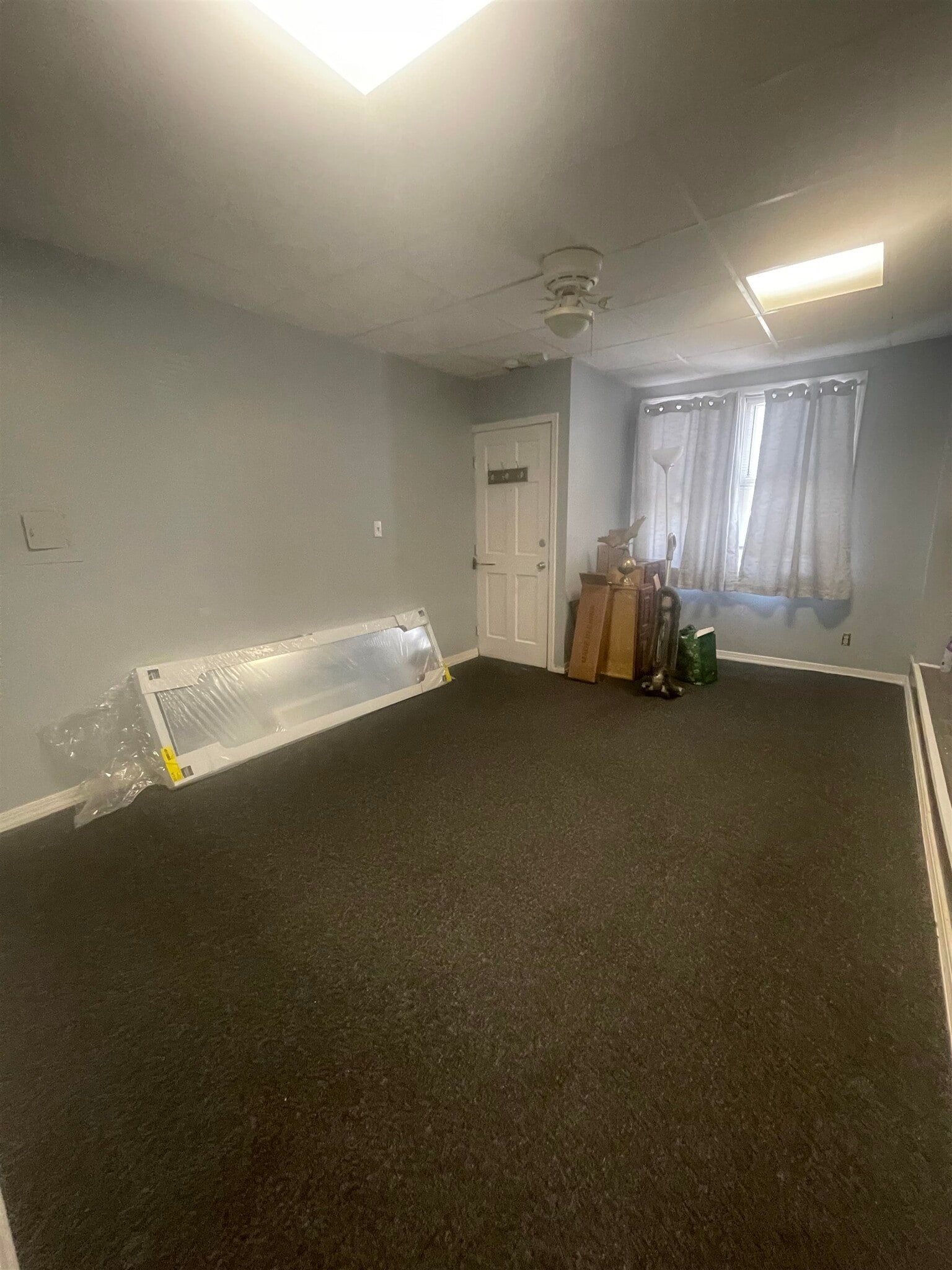 Building Photo - 107 Sherman Ave