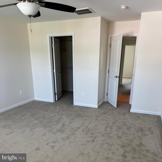 Building Photo - 22851 Chestnut Oak Terrace