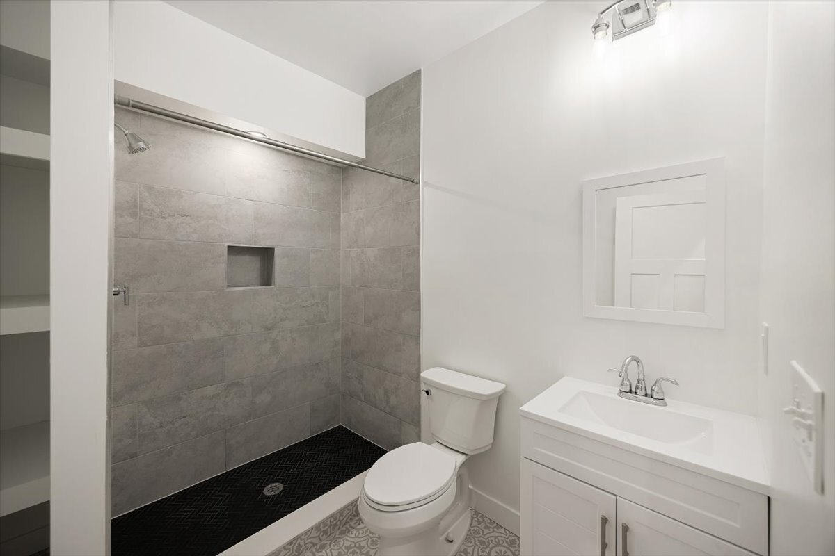 Bathroom 1 - 2037 McCulloh St