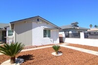 Building Photo - 6913 Vanalden Ave