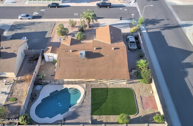 Building Photo - 8903 W El Caminito Dr