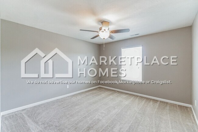 Building Photo - 794 Carolina Way