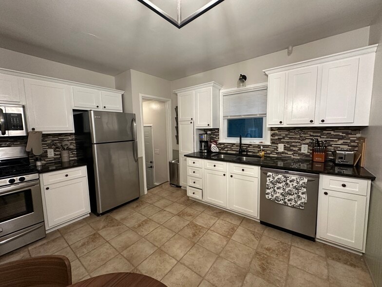 Building Photo - 4008 67th St