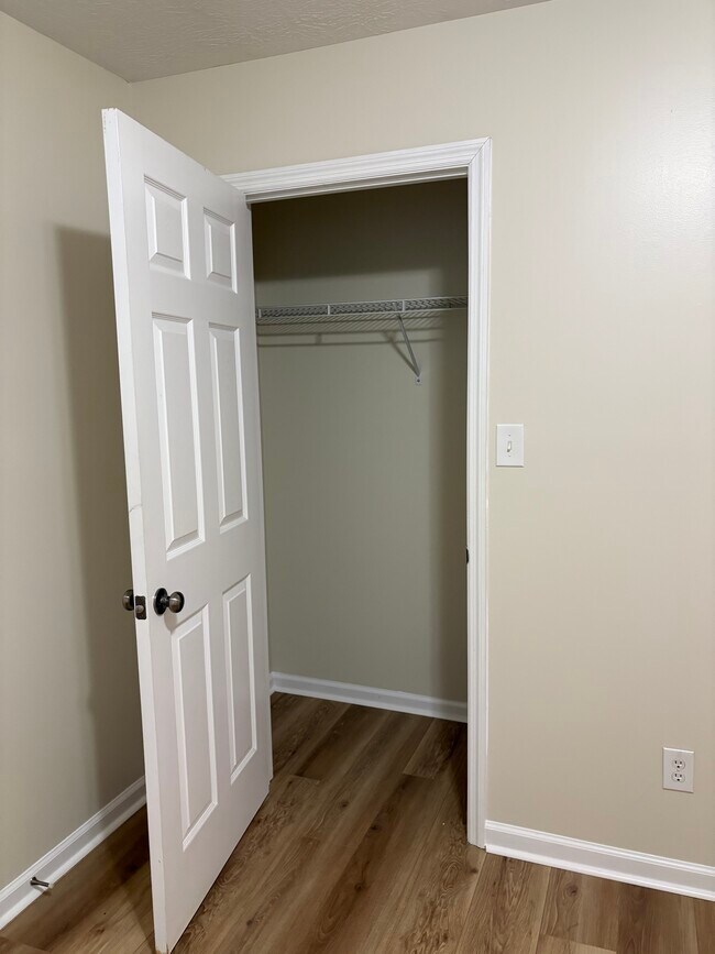 Building Photo - 1510 Abby Way