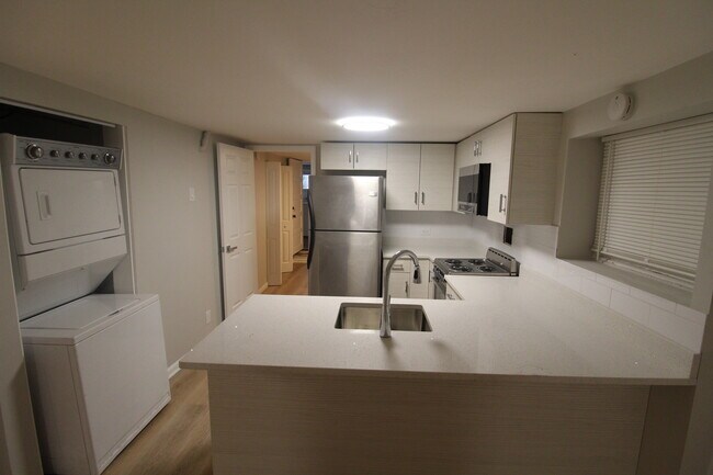 Building Photo - 3723 N Whipple St