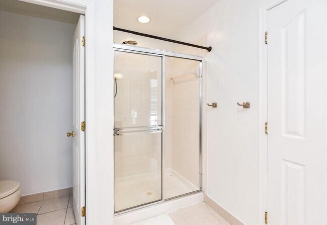 Building Photo - 13003 Belle Meade Trace