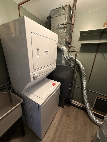 In unit laundry - 200 W Mechanic St