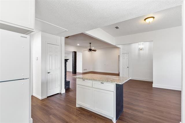 Building Photo - 3005 Club Hill Dr