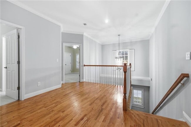 Building Photo - 3194 Windsor Lake Dr NE