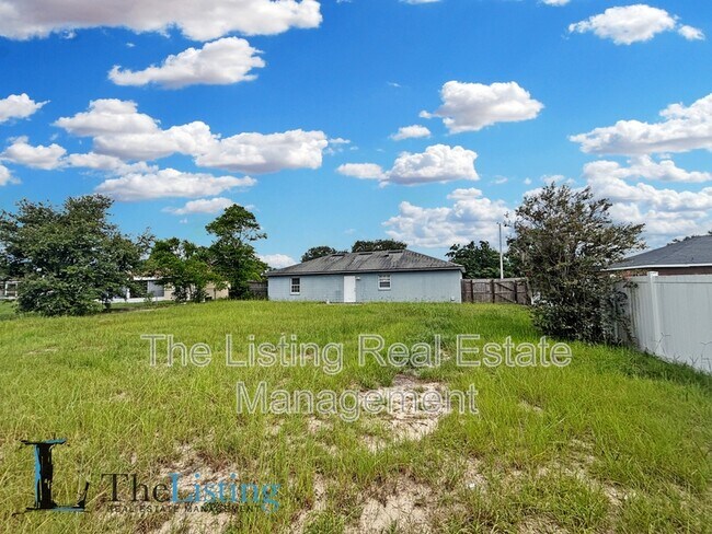 Building Photo - 5653 Viburnum Ct