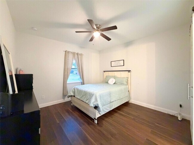 Building Photo - 2324 SW 168th Loop