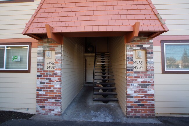 Building Photo - Greenview Apartments