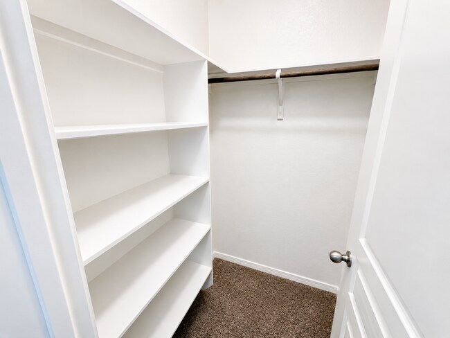 Building Photo - AVAILABLE NOW; APPLY TODAY ON OUR WEBSITE!!!