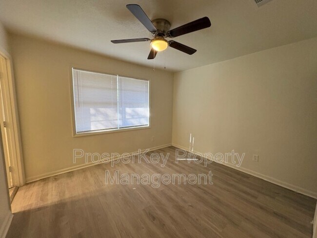 Building Photo - 2017 Courtland Ave