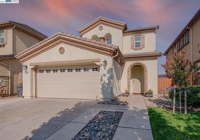 Primary Photo - Welcome to this charming Lathrop home offering 4 bedrooms and 3 Baths 2 Car Garage!