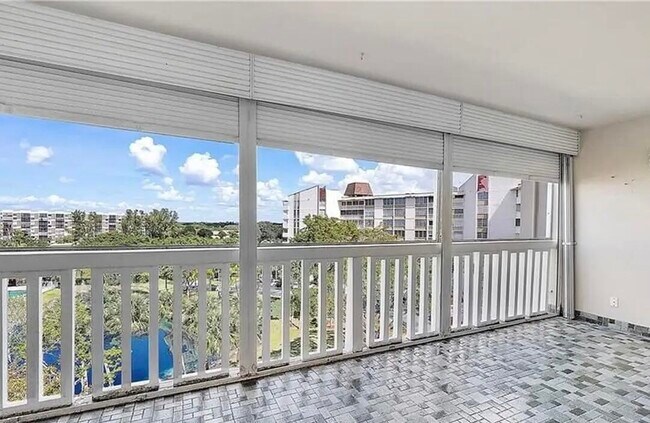 Building Photo - 6921 Environ Blvd