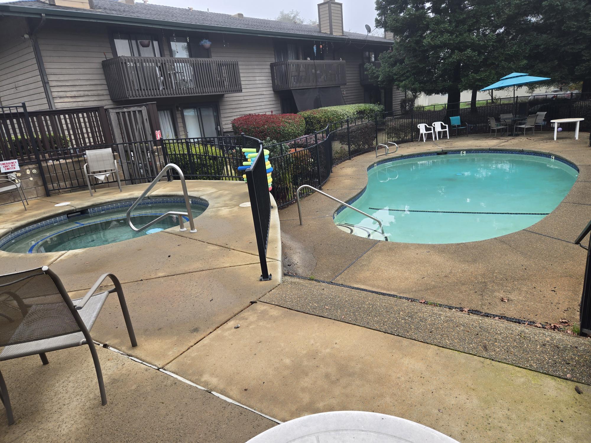 Building Photo - 3033 Estepa Dr