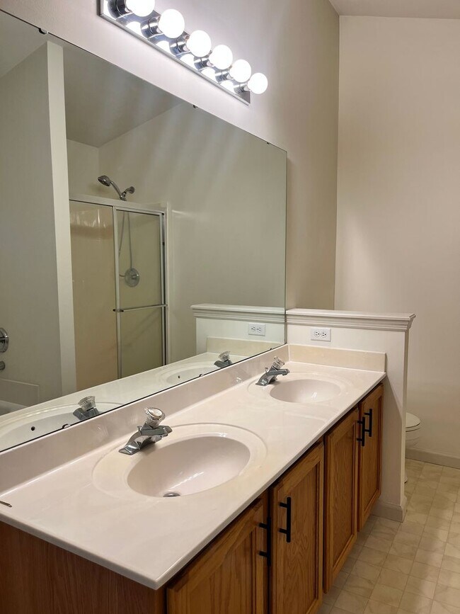 Building Photo - 55 Monterey Cypress Dr