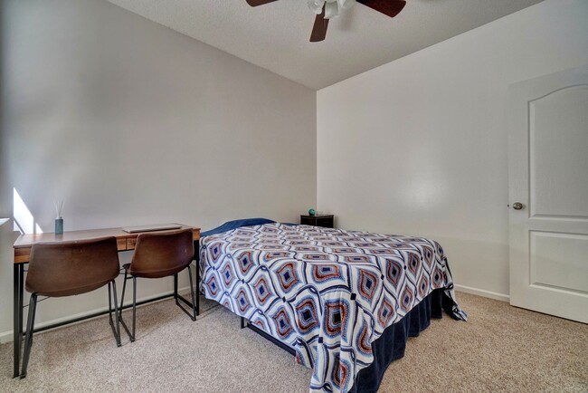 Building Photo - 3040 Kempton Park Rd