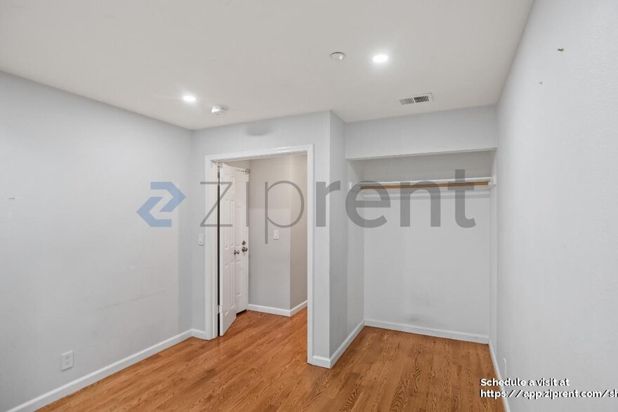 Building Photo - 6344 Holly Gillingham Ln