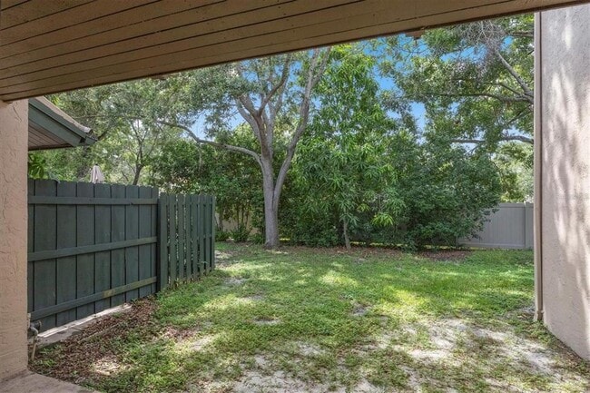 Building Photo - 918 Sunridge Dr
