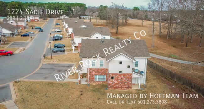 Building Photo - 1224 Sadie Dr