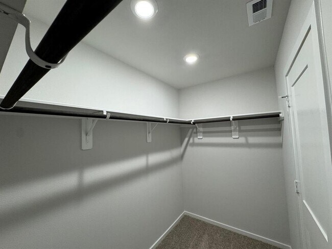 Building Photo - 7858 Alset Dr