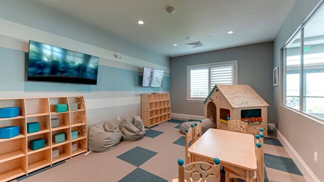 Building Photo - 4873 Seafoam Trl